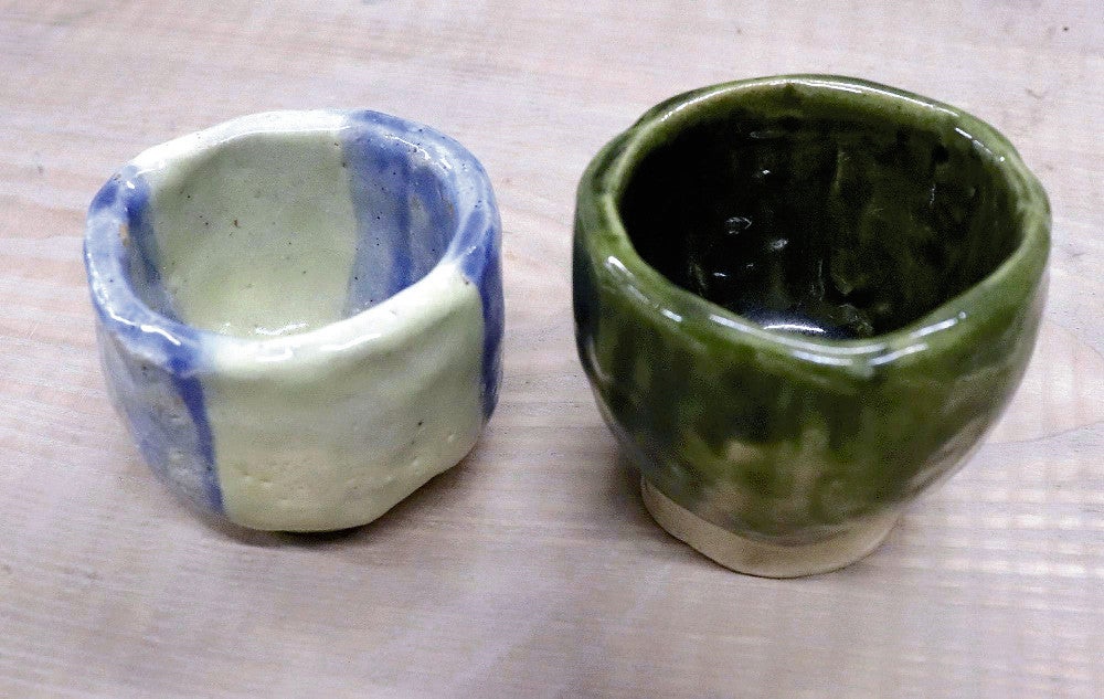 ２００７年頃、事故後に初めて作った作品。手があまり自由に使えない状態で制作し、陶器の厚さは現在の２倍ほどだ