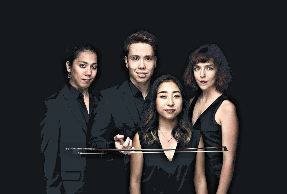 左からルカス、ヨナタンのシュヴァルツ兄弟と近衞、ヴァルナー。全員が２０代だけに音楽に勢いがある。（ｃ）Ｎｉｋｏｌａｊ　Ｌｕｎｄ