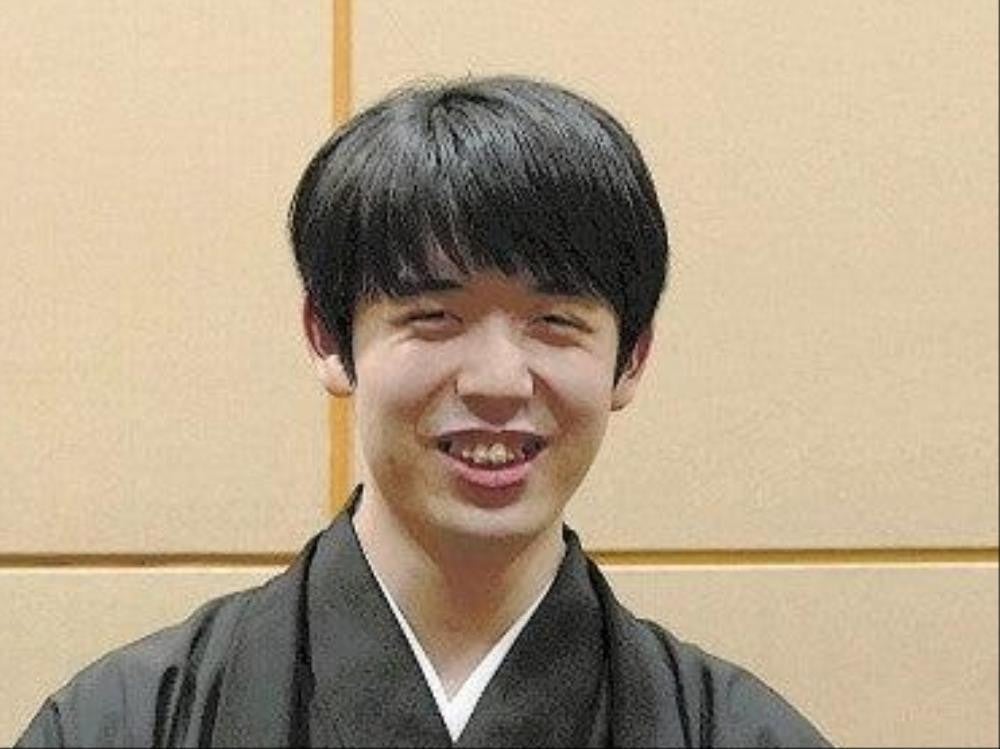 藤井聡太竜王＝若杉和希撮影