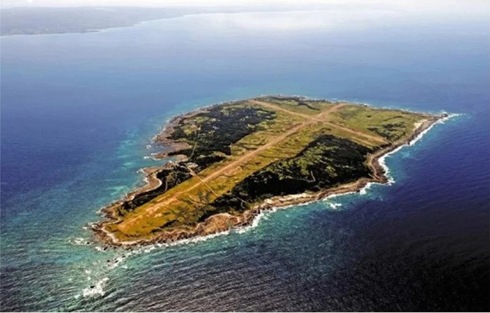 馬毛島（２０２２年９月、鹿児島県西之表市で、読売機から）