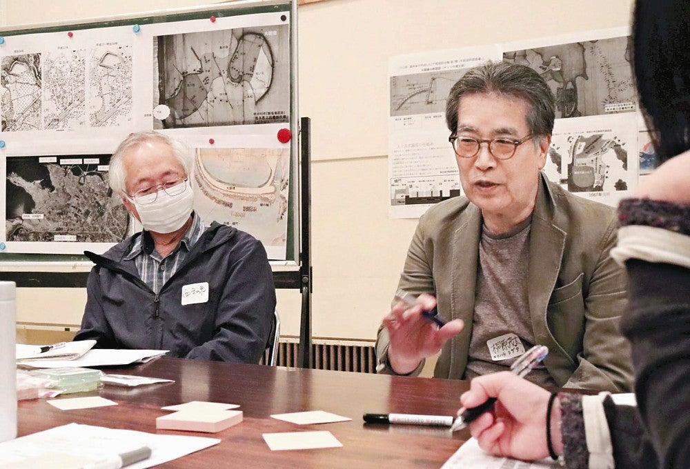 後世に残したい水俣の食べ物や施設などを語る参加者たち