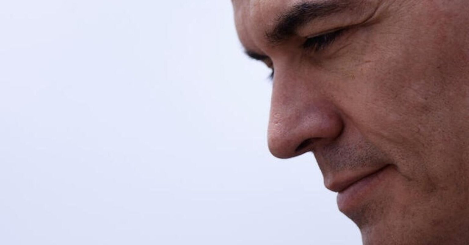 ペドロ・サンチェス氏、辞任検討後もスペイン首相に留任