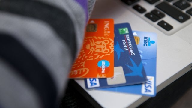 同国の４大銀行の昨年の純利益は１８％増の８５億ユーロとなった。