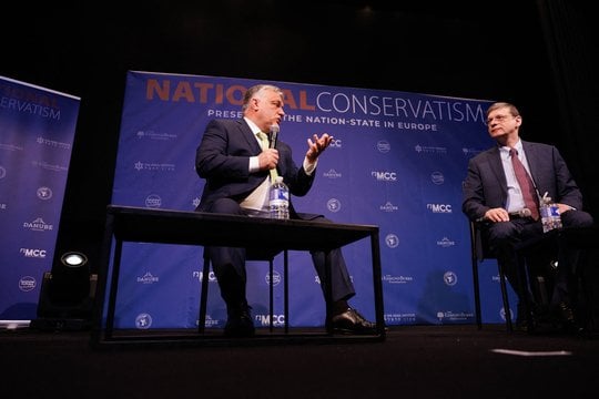 NatConにはヨーロッパ極右のカスと泡が集まった