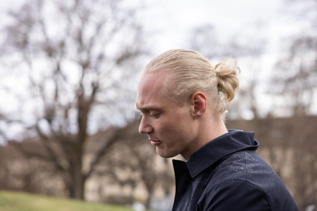 Simen Velle - 人生を生き、それについてオープンに生きました。 私たちはこの男にたくさん会うことになる。 寛容さと野心に拍手を送ります 💪💪