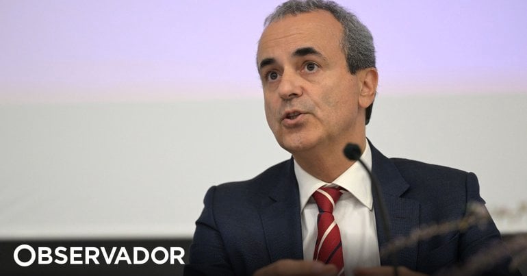 SNSのエグゼクティブディレクターであるフェルナンド・アラウーホ氏が辞任し、大臣が必要と考える措置を実行できるようにするため