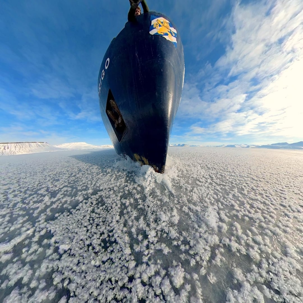 北緯80度の流氷を通過するMS ORIGO [Svalbard]