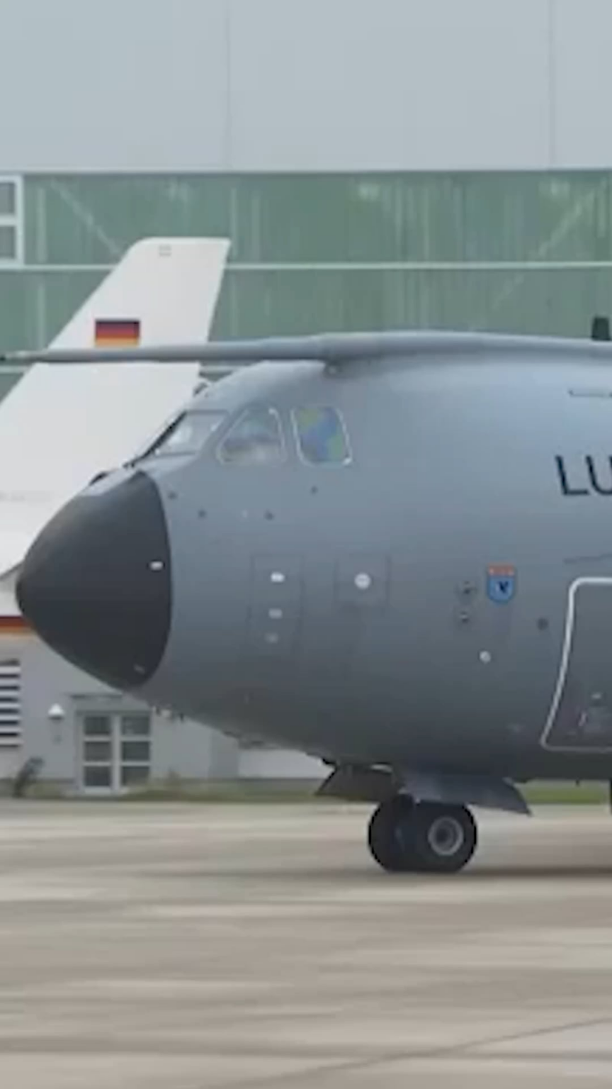 NATOはロシアを阻止するためにウクライナの防衛を強化している。 軍事援助の一環として、ドイツはウクライナに3番目のパトリオット防空システムを提供することを決定した。  NATO事務総長イェンス・ストルテンベルグが発表した。  「ドイツはヨーロッパ最大の軍事援助国である。