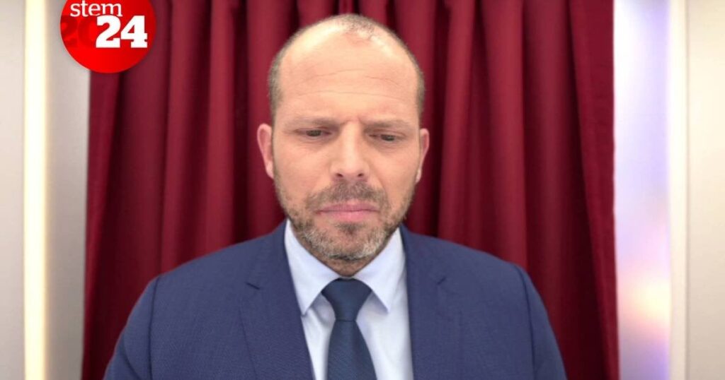 テオ・フランケンの声：「18週目までの中絶は許されるべきではないと思います」