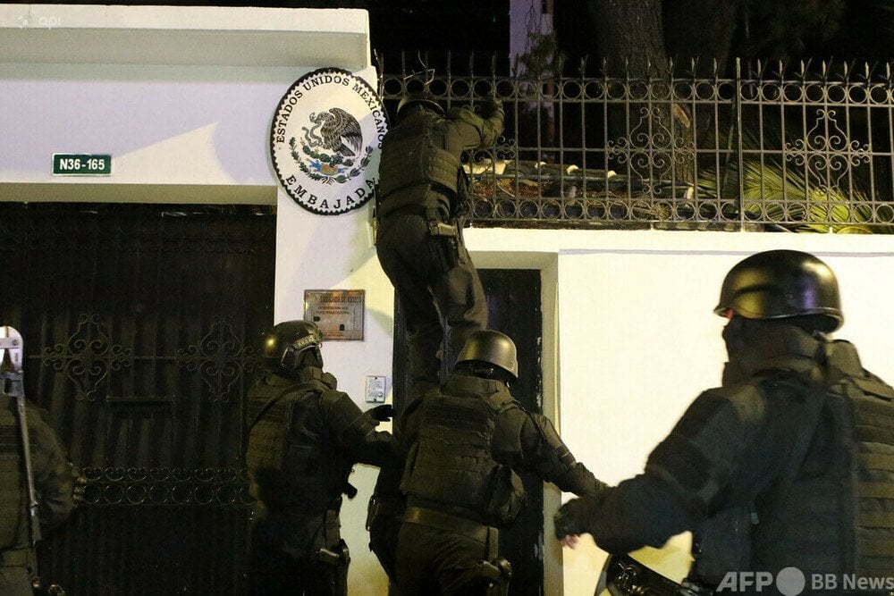エクアドル当局がメキシコ大使館に突入 ホルヘ・グラス元副大統領を拘束