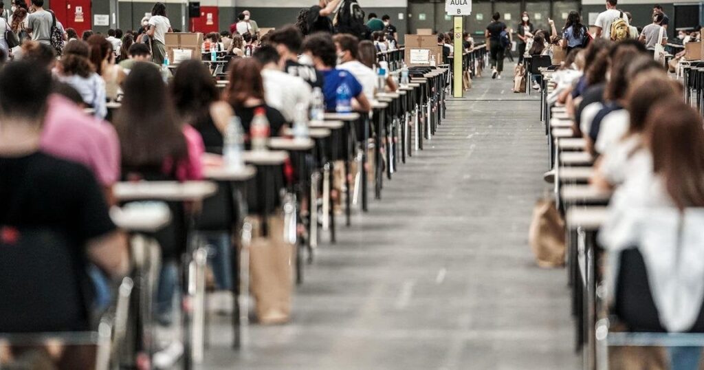 医科大学での人数制限の解消に向けて。 医師たちは立ち上がる