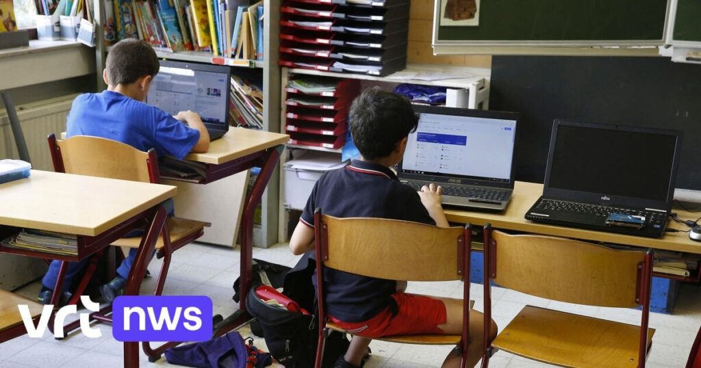 最初の中央フランドル語テストは難しいスタート：多くの技術的問題が発生