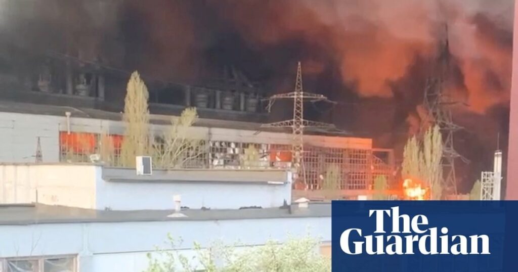 ロシアが発電所を攻撃し、米国の軍事援助が枯渇する中、ウクライナの防空は圧倒される