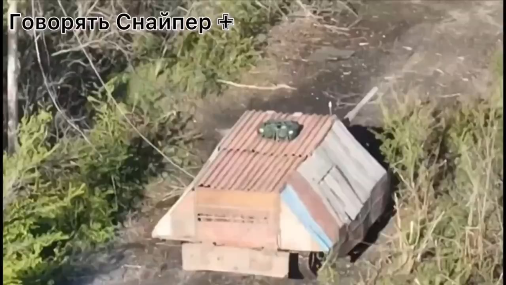 ばかげた対処ケージを備えた「Blyat-mobile」戦車を詳しく見る