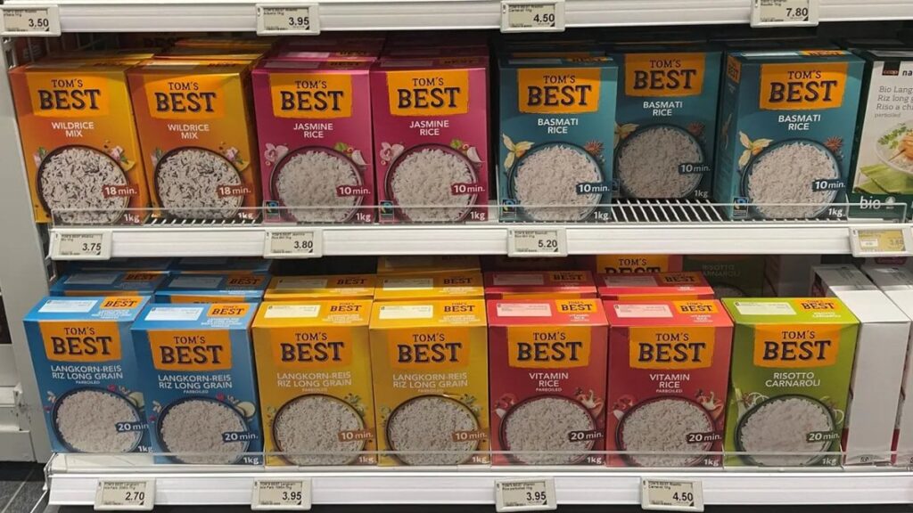 コープは米問題に本腰を入れ、「ベンズ・オリジナル」を「トムズ・ベスト」に置き換える | 小売業者とマースは価格交渉で合意に達することができなかった。 その結果、コープは米国メーカーの製品を棚から撤去した。 現在はそれらを自社ブランドに置き換えています。
