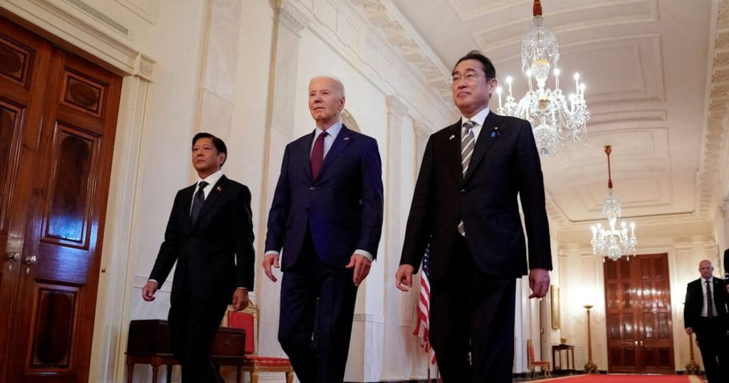 海洋秩序への威圧抑止 中国対処へ初の日米比首脳会談