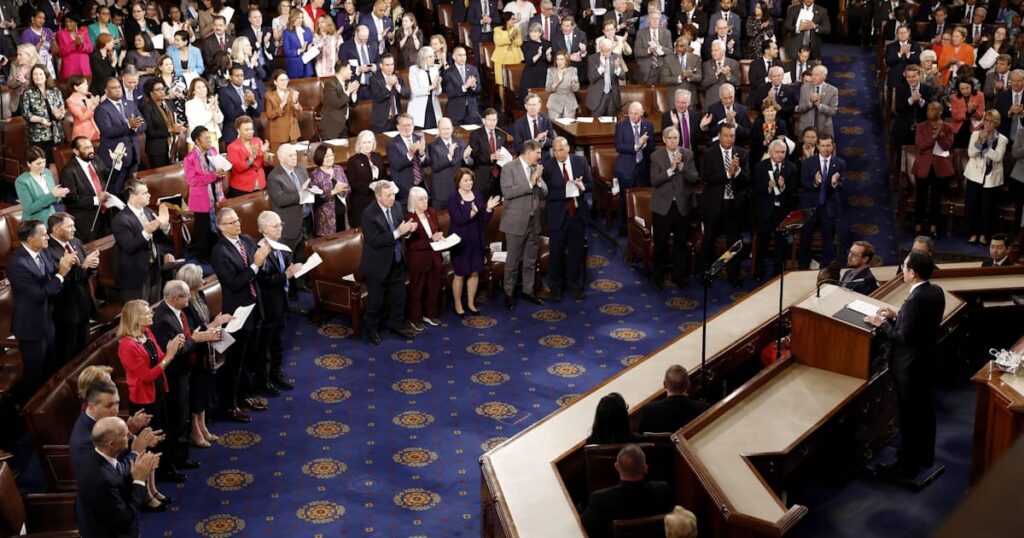 岸田首相の米議会演説、米中識者はこう見る