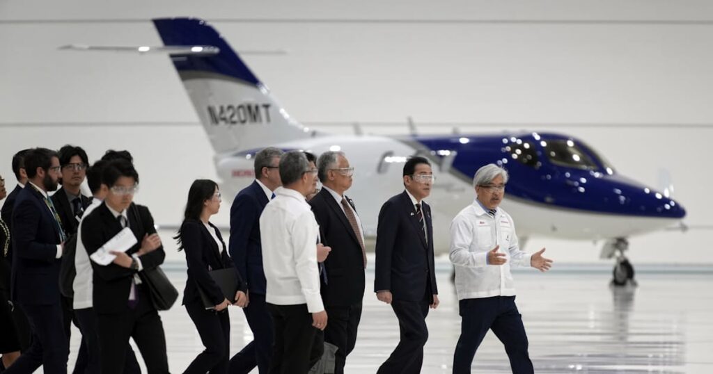 首相、トヨタ・ホンダ米拠点を視察 「日米協力の象徴」