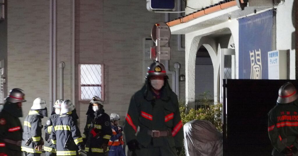 簡易宿泊所で火災2人死亡 川崎、3人けが