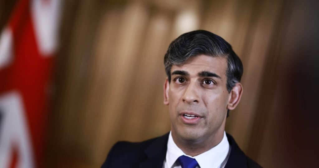 英軍機がイランの無人機撃墜、英首相表明 他国と連携