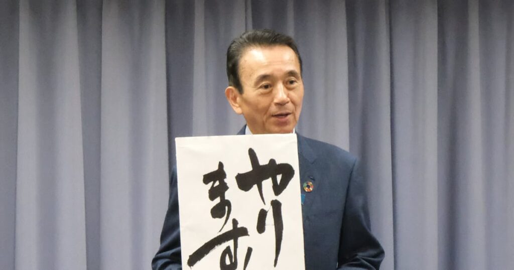 川勝氏辞職の静岡知事選、前浜松市長の鈴木氏が出馬表明