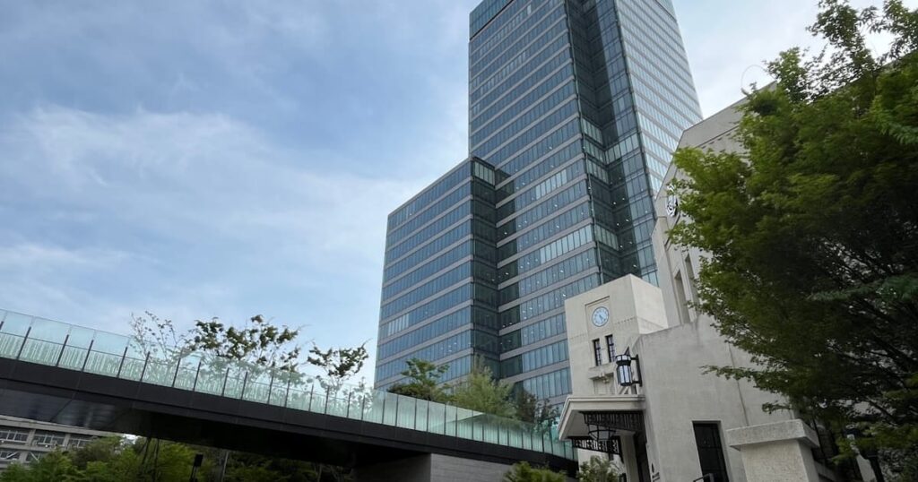 大日本印刷、特別益586億円 政策保有株売却で今期計上