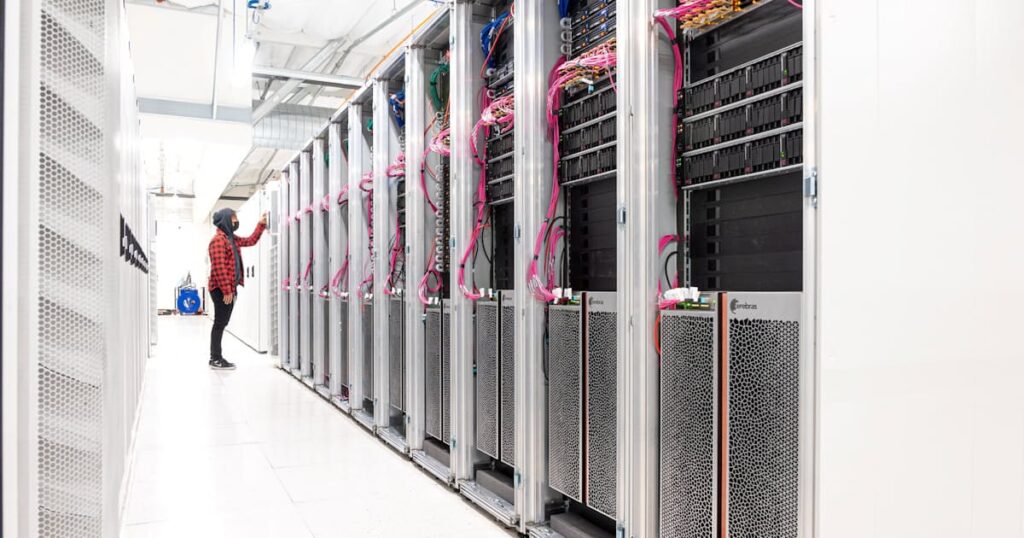 米バーティブ、上場来高値圏 データセンター向け受注増