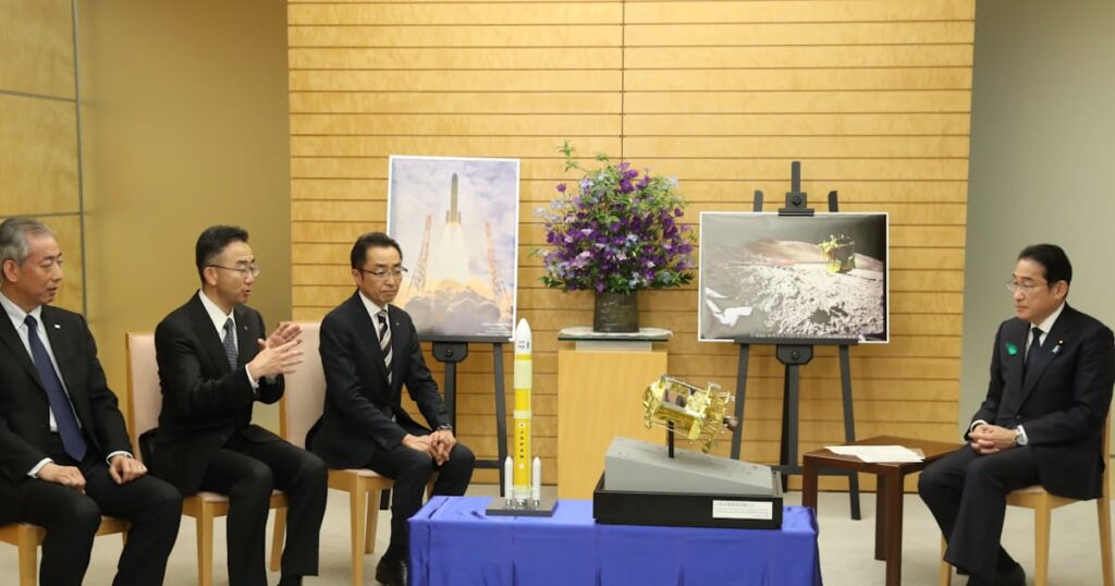 岸田首相｢宇宙時代の幕開け実感｣ 月探査機などの成功に