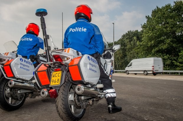 ベルギー警察、600万ユーロ以上の罰金を支払った運転手を逮捕
