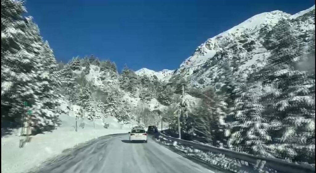 最近の降雪にもかかわらず、グランヴァリラは計画を変更しません