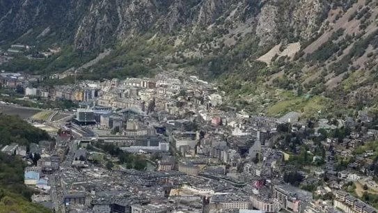 カタルーニャ語でサービスを提供しない 3 年間に違反を繰り返した企業には、最高 60,000 ユーロの罰金が科せられる可能性があります