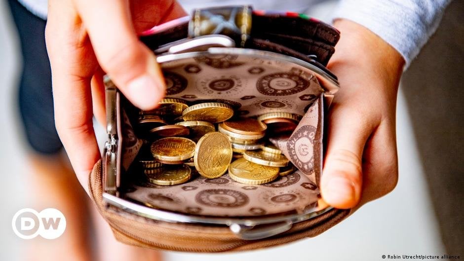 スペイン、偽ユーロ硬貨の背後にある偽造リングを摘発