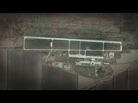 ウクライナ人、ロシアの軍用飛行場と戦闘機部品の倉庫を攻撃 |  794日目