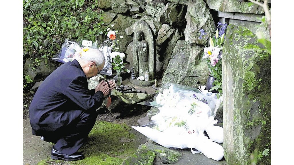 [ニュース] 水俣病公式確認から６８年「慰霊の碑」包む祈り…救済求める訴訟続く、全面解決見通せず