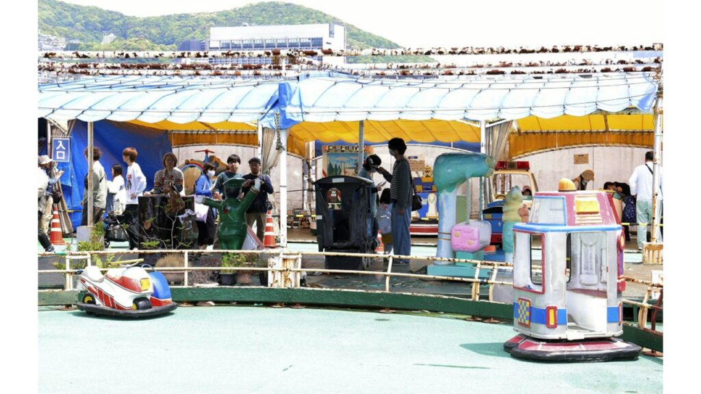 [ニュース] 長崎・浜屋百貨店の屋上遊園地、半世紀の歴史に幕…帰省中の主婦「寂しいけど最後に楽しめた」