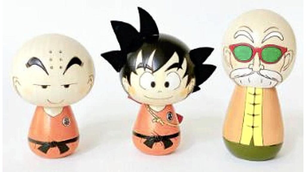 [政治] マクロン氏らに「ドラゴンボール」のグラスや孫悟空のこけし、岸田首相がプレゼント