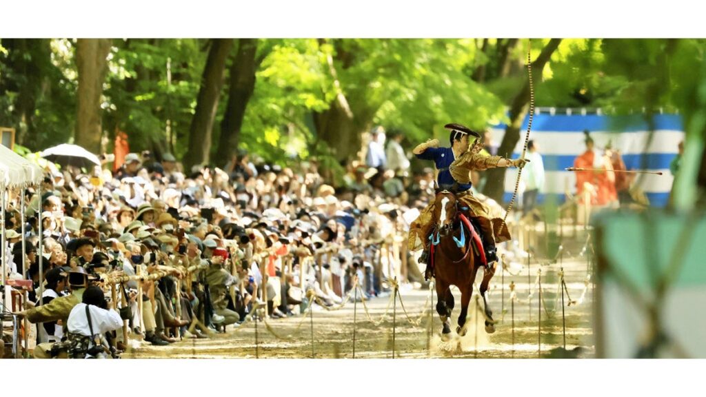 [社会] 京都・下鴨神社で流鏑馬神事、３万人が「神業」に拍手…葵祭の幕開け告げる前儀