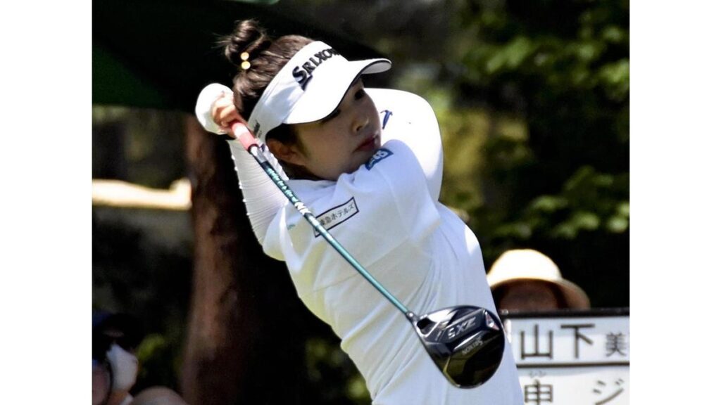 [ゴルフ] イ・イェウォンが首位、山下美夢有は３打差の２位…国内メジャー初戦第３Ｒ