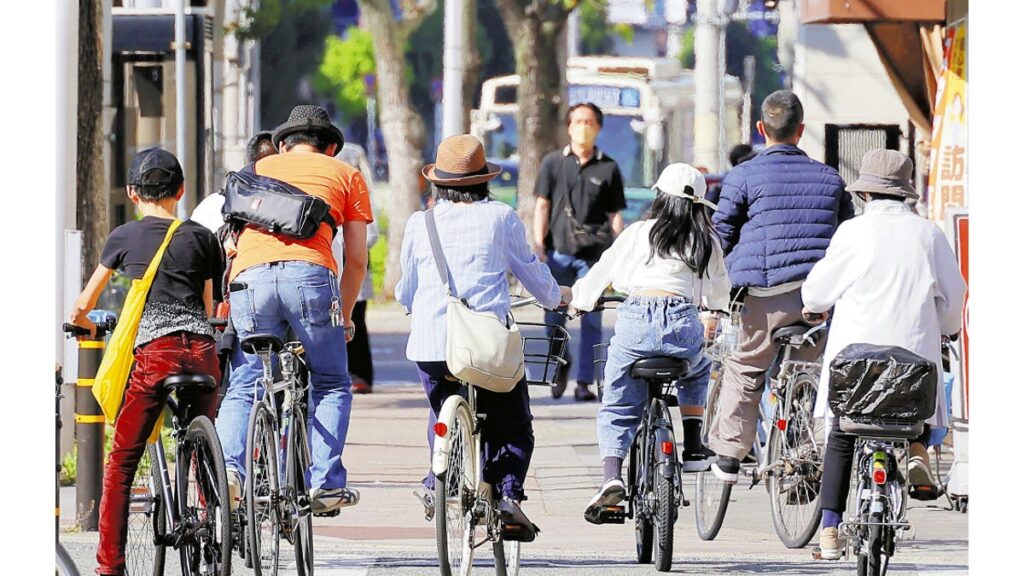 [ニュース] 大阪５.8％東京９.1％、自転車ヘルメット浸透せず…努力義務化から１年
