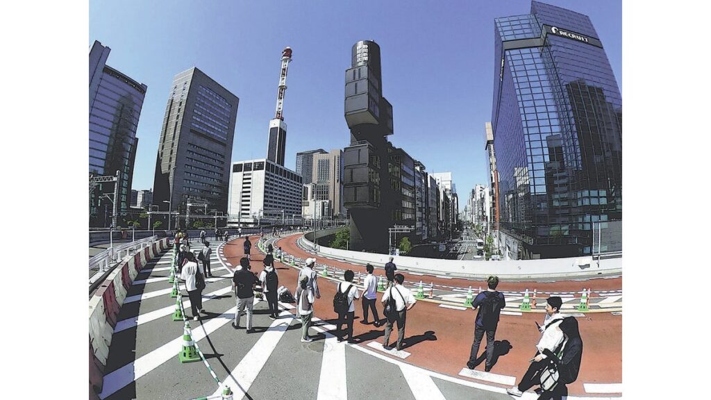 [社会] 銀座の空ぶらり、東京高速道路を３０００人が歩いて楽しむ…３０～４０年代には「空中遊歩道」に