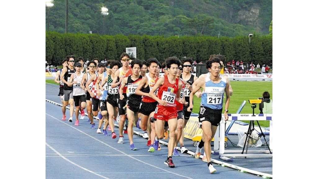 [ニュース] 陸上「ゴールデンゲームズｉｎのべおか」小学生から実業団５１０人力走…観客の声援響く
