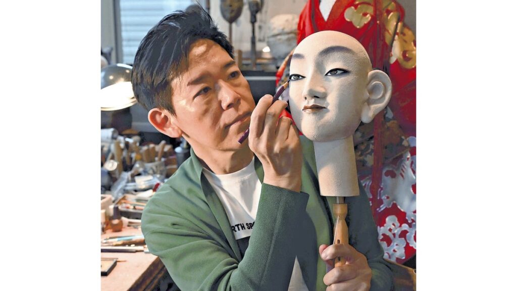 [ニュース] 薬師寺の高田好胤元管主から譲り受けた布で衣装を手がける、人形師のホリ・ヒロシさん「恩返しできれば」
