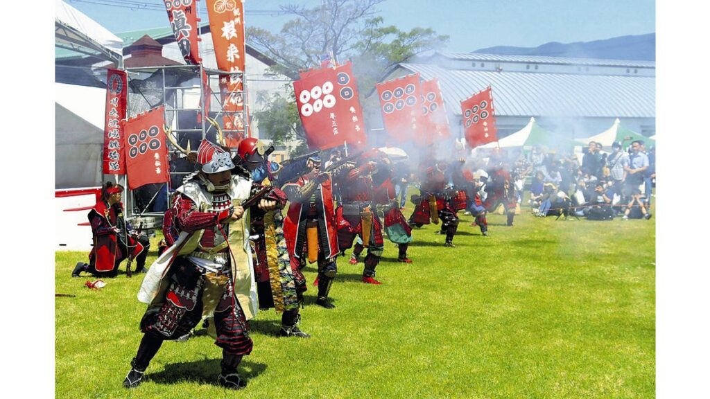 [ニュース] 「敵は憎き徳川家康！」、鉄砲隊の演武に歓声…和歌山・九度山の真田まつり