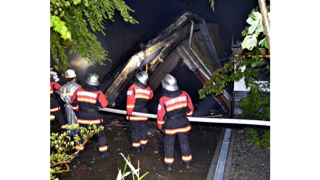 [社会] 箱根の旅館で火事、女性従業員２人搬送…休みで宿泊客はおらず