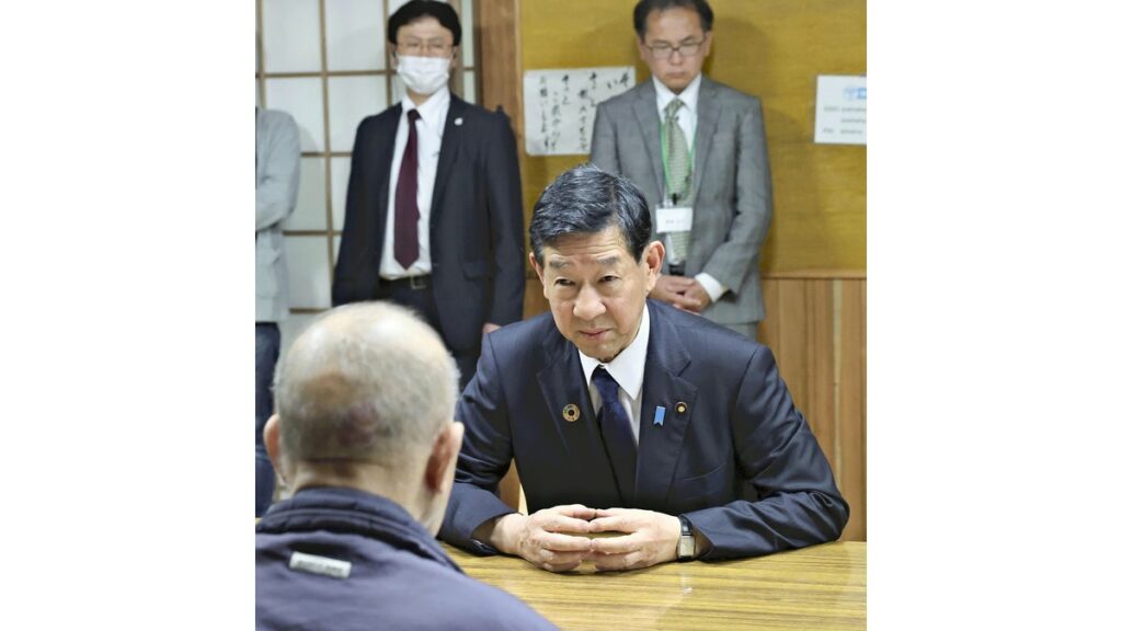 [社会] 環境省に水俣担当審議官を新設、伊藤大臣が体制拡充と懇談機会増やす考え…マイク切った問題