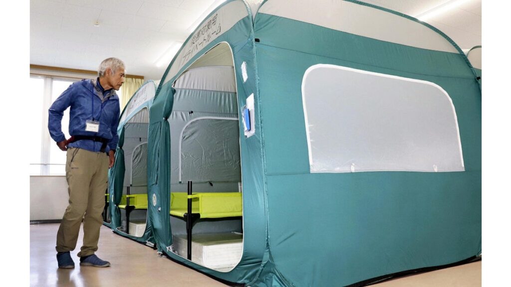 [社会] 教室内にテント、簡易ベッド…輪島の日本航空学園が災害ボランティア宿泊拠点に