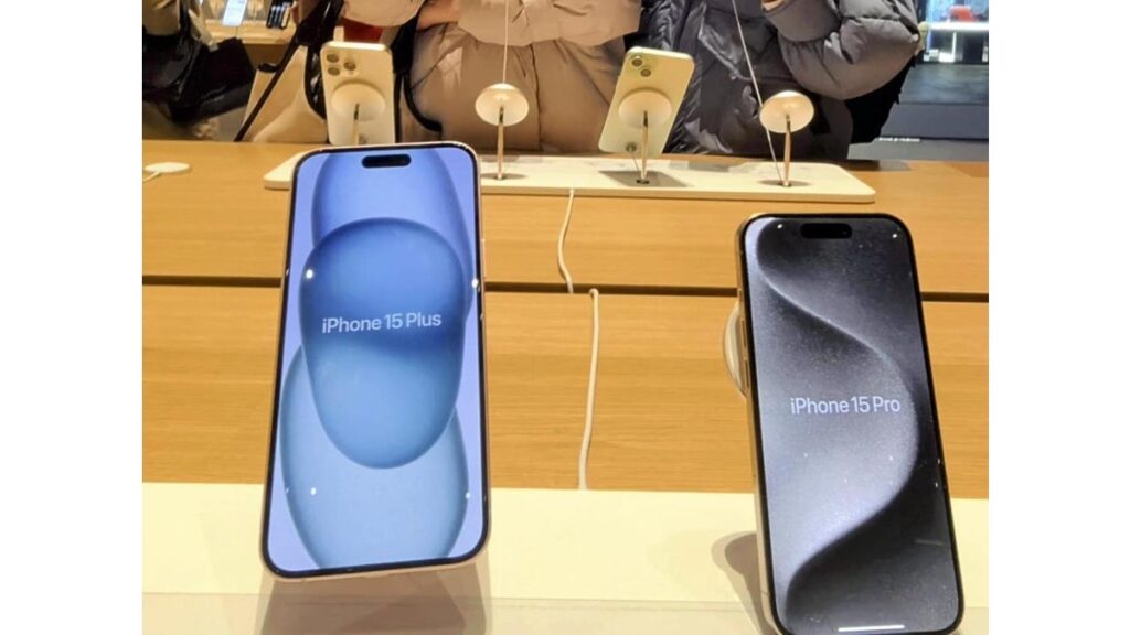 [経済] 昨年度の携帯電話の出荷台数、過去最少２６６８万台…端末価格上昇などで買い控えか