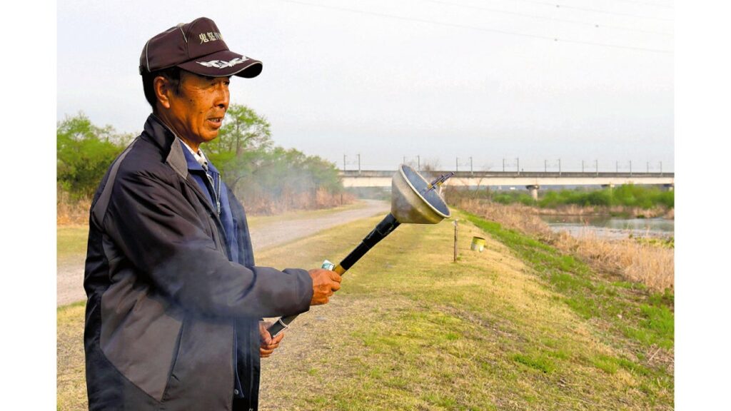 [ニュース] 減らぬカワウ対策模索 追い払い、繁殖抑制 県、広域連携強化へ アユ捕食漁業に被害