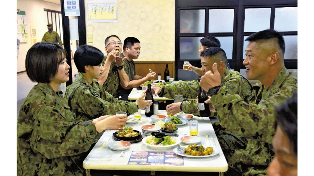 [ニュース] 自衛隊駐屯地で酒酌み交わす「隊員クラブ」４割消えた…「上司と飲むより自分の時間を大切に」増え