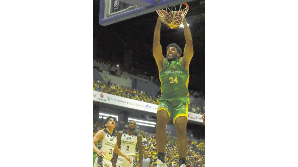 [ニュース] 宇都宮ブレックス 王座奪還果たせず無念 「最高のチーム」来季こそ バスケ・Bリーグ チャンピオンシップ